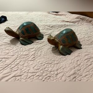 Vintage Hand Carved Wooden Turtle Figurines – Set of 2 Coastal Beach Decor